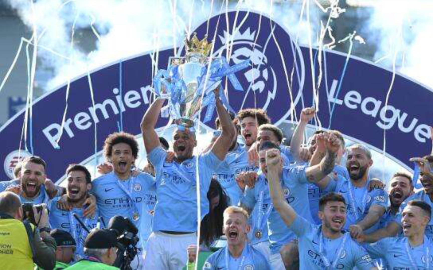 使得他的名 使得他的名